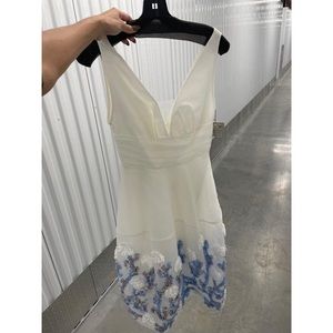 Vintage Bronx & Banco White Dress!!